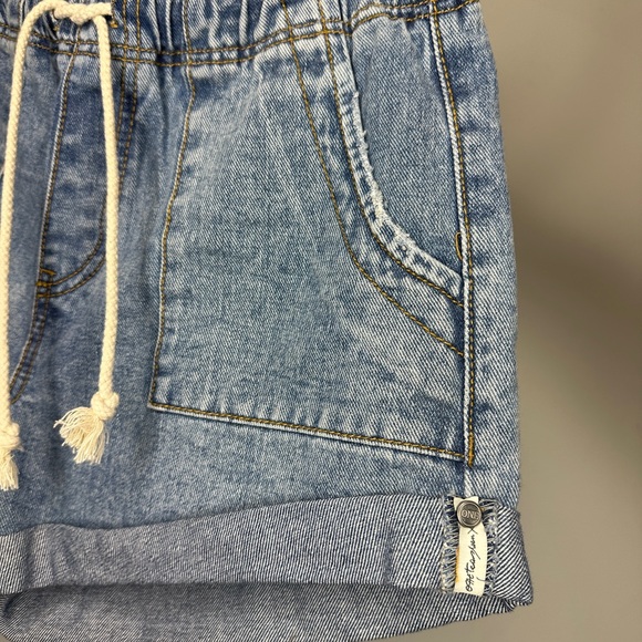 One Teaspoon Classic Blue Jean Shorts - Picture 2 of 7